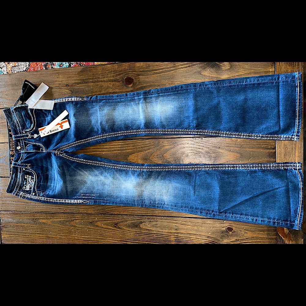 Brand new Rock Revival jeans ‼️